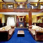 Summerhill House Ξενοδοχείο 4*