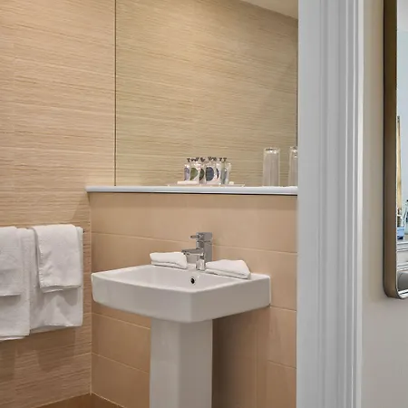 Summerhill House Hotel 4*