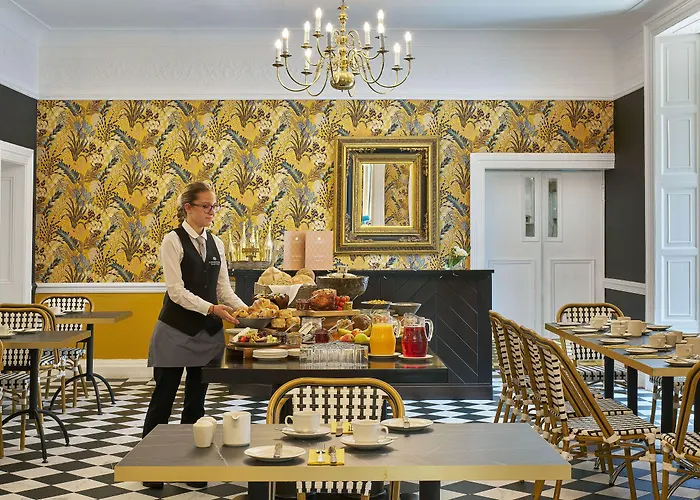 Summerhill House Hotel