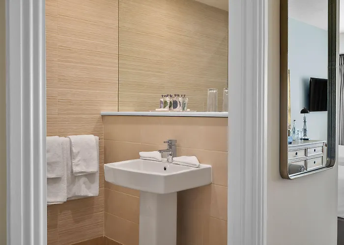 Summerhill House Hotel 4*